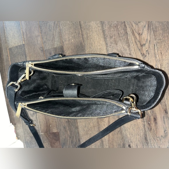 Michael Kors Medium Leather Shoulder Bag - Picture 7 of 7